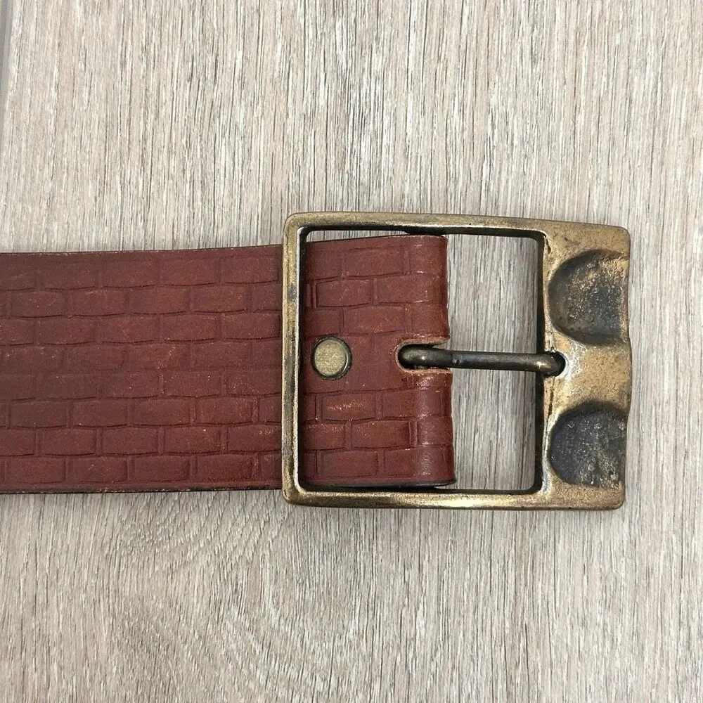 Vintage Hand Tooled Mens 41 32